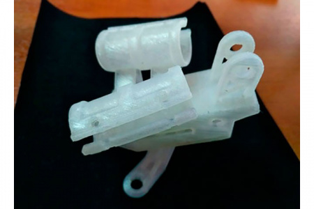 Изображение FRICTION пластик REC, 1.75 мм, натуральный, 500 гр который можно купить в интернет-магазине 3DSYSTEM в Москве