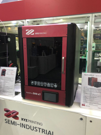 Изображение 3D принтер XYZPrinting PartPro300 xT который можно купить в интернет-магазине 3DSYSTEM в Москве
